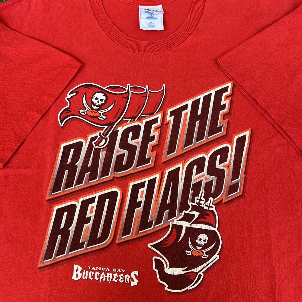 VTG Pro Player T-Shirt XL Red Raise The Red Flags! Tampa Bay Buccaneers USA 90s
